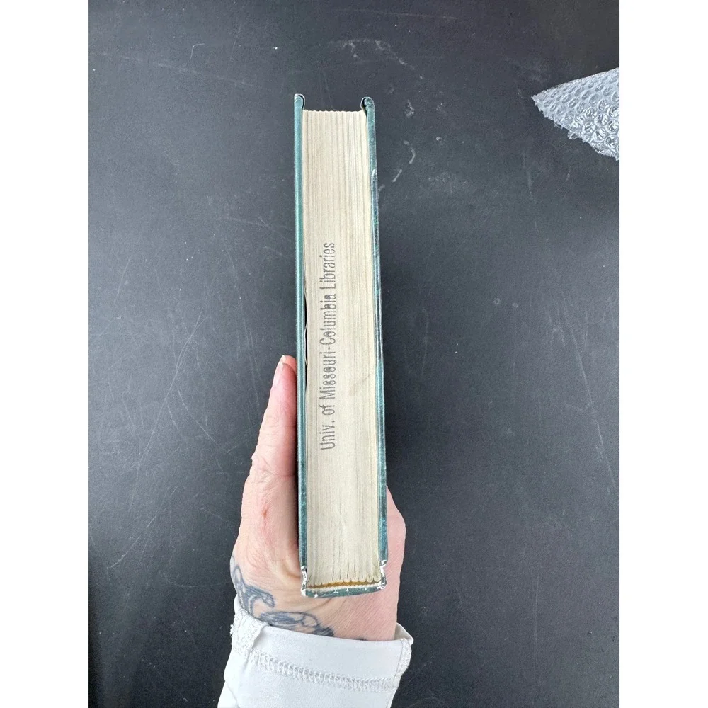 Legends of the Earth Sea and Sky‎ Nature Myths Encyclopedia Tamra Andrews 1998